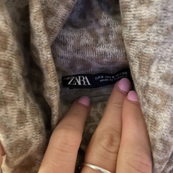 Turtle neck - Picture 2 of 2